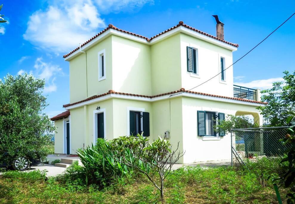Villa Rania: Ευάερη Βίλα Με Θέα Τη Θάλασσα Lixouri Exterior photo