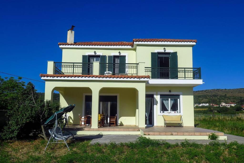 Villa Rania: Ευάερη Βίλα Με Θέα Τη Θάλασσα Lixouri Exterior photo